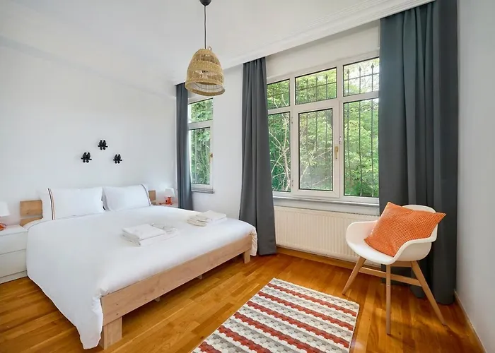 Private Modern Duplex 2bed1bath W Terrace! #76 * Стамбул