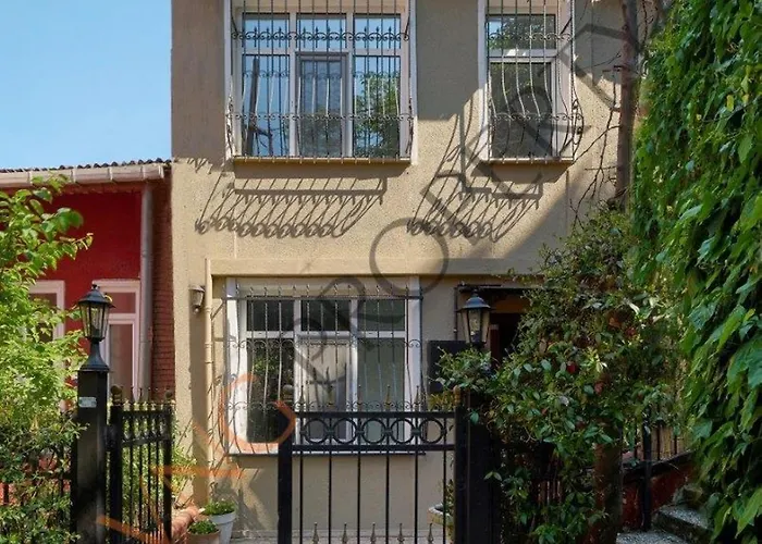 Private Modern Duplex 2bed1bath W Terrace! #76 Apartment